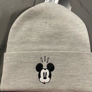 Lululemon grey warm revelation beanie Disney
